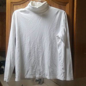 ST JOHNS BAY WOMES SWEATSHIRT SIZE  M